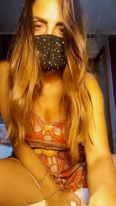 Akemy_room live cam on Cam4