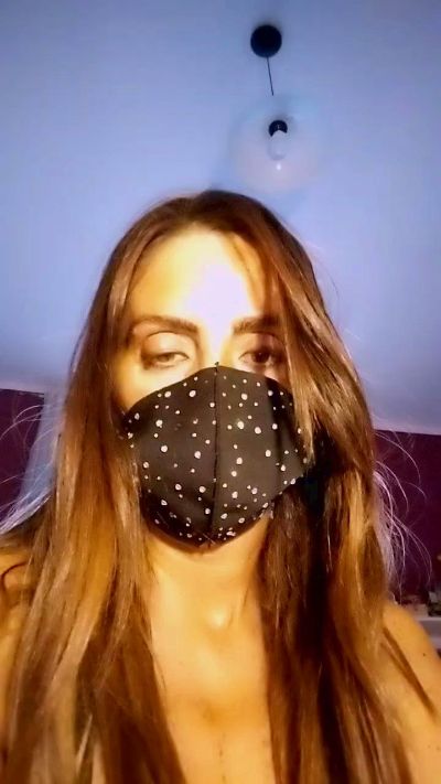 Akemy_room live cam on Cam4