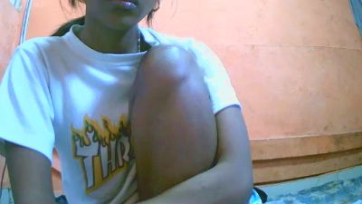 Akira_hikari live cam on Cam4