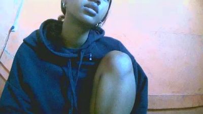 Akira_hikari live cam on Cam4