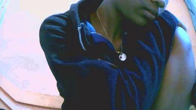 Akira_hikari live cam on Cam4