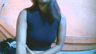 Akira_hikari live cam on Cam4