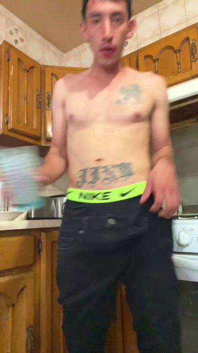 Akserthuglove live cam on Cam4
