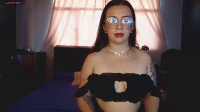 Alaia_soul live cam on Cam4