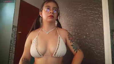 Alaia_soul live cam on Cam4
