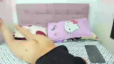 Alaia_wish live cam on Cam4