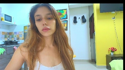 Alaiapink live cam on Cam4