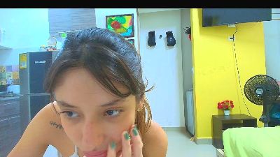 Alaiapink live cam on Cam4