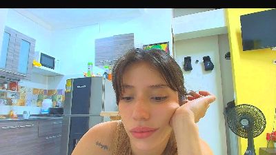 Alaiapink live cam on Cam4