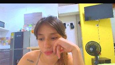 Alaiapink live cam on Cam4