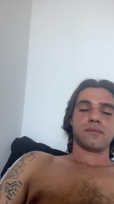 Alain1989 live cam on Cam4