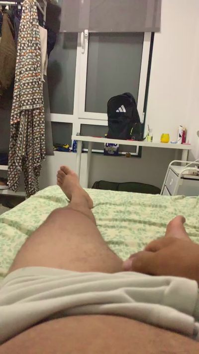Alan988 live cam on Cam4