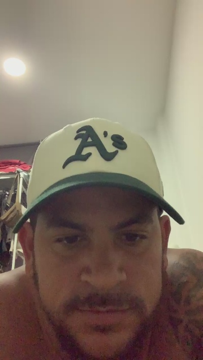 Alan988 live cam on Cam4