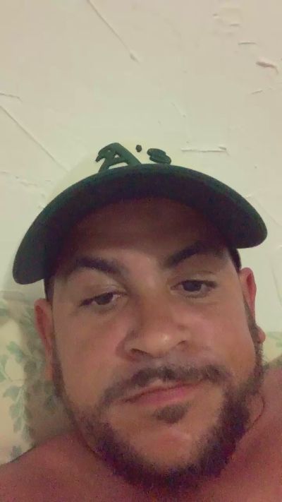 Alan988 live cam on Cam4