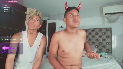 AlanAndAxel live cam on Cam4