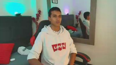 Alan_Colthon live cam on Cam4