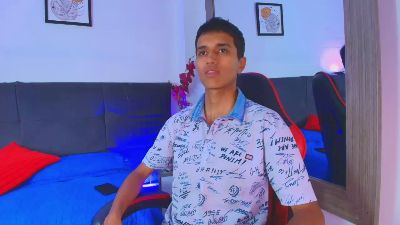 Alan_Colthon live cam on Cam4