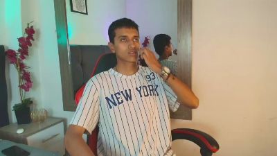 Alan_Colthon live cam on Cam4