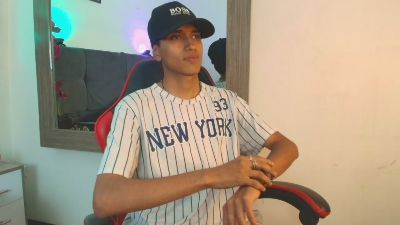 Alan_Colthon live cam on Cam4