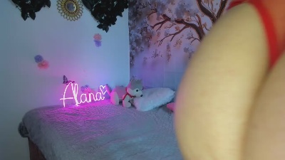 AlanaV live cam on Cam4