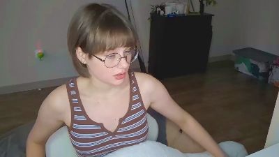 AlanaWademan live cam on Cam4