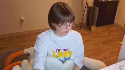 AlanaWademan live cam on Cam4