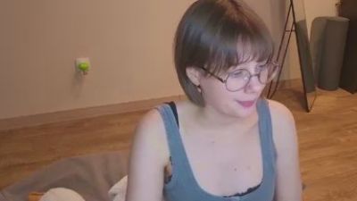 AlanaWademan live cam on Cam4