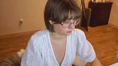 AlanaWademan live cam on Cam4