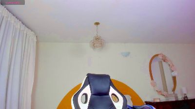 Alana__dolls_ live cam on Cam4