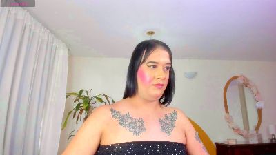 Alana__dolls_ live cam on Cam4