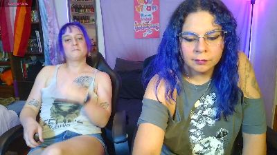 AlaniandLea live cam on Cam4