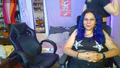 AlaniandLea live cam on Cam4