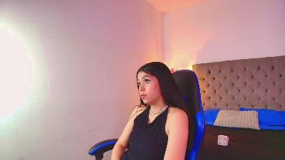 AlannaSwetie live cam on Cam4