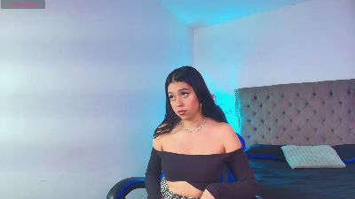 AlannaSwetie live cam on Cam4