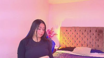 AlannaSwetie live cam on Cam4