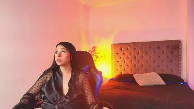 AlannaSwetie live cam on Cam4