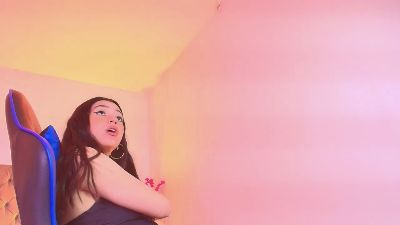 AlannaSwetie live cam on Cam4