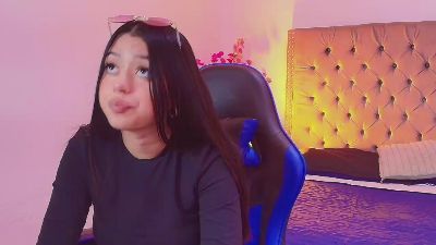 AlannaSwetie live cam on Cam4