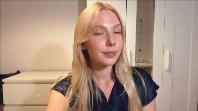 AlbaGriesbach live cam on Cam4