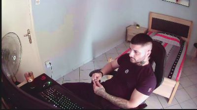 AlbanianFker21 live cam on Cam4