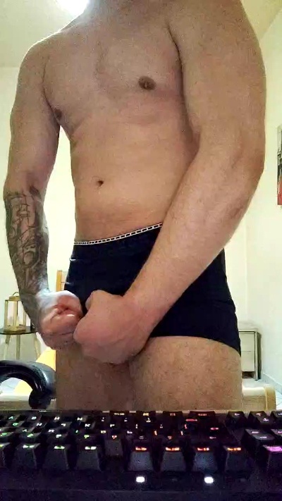 AlbanianFker21 live cam on Cam4