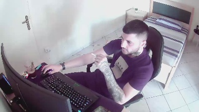 AlbanianFker21 live cam on Cam4