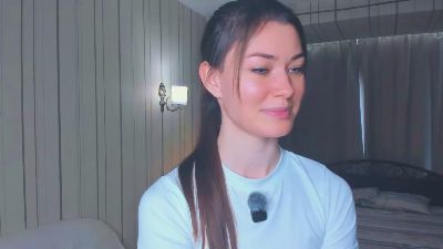 AlbertaHelley live cam on Cam4