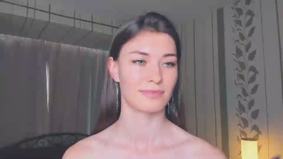 AlbertaHelley live cam on Cam4