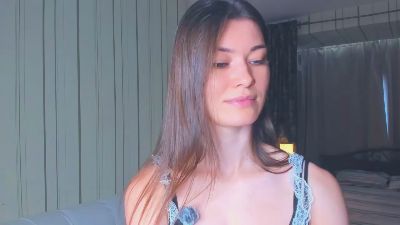 AlbertaHelley live cam on Cam4
