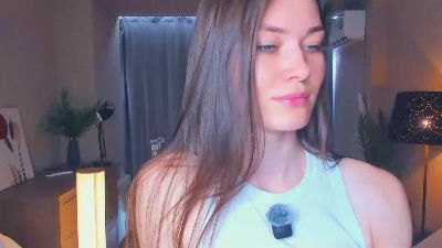 AlbertaHelley live cam on Cam4