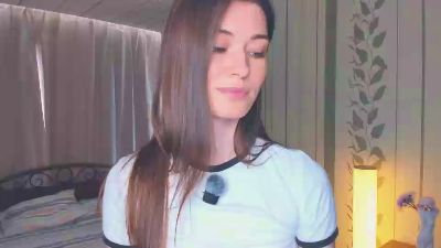 AlbertaHelley live cam on Cam4