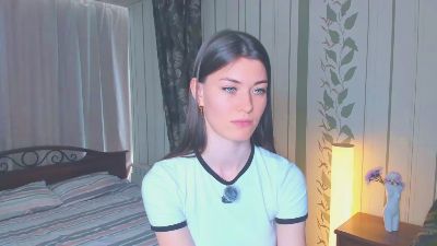 AlbertaHelley live cam on Cam4