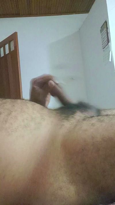 Alberto83592 live cam on Cam4