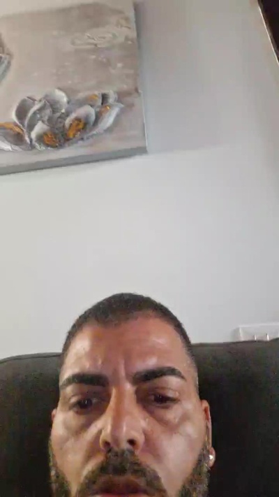 Ale8893 live cam on Cam4